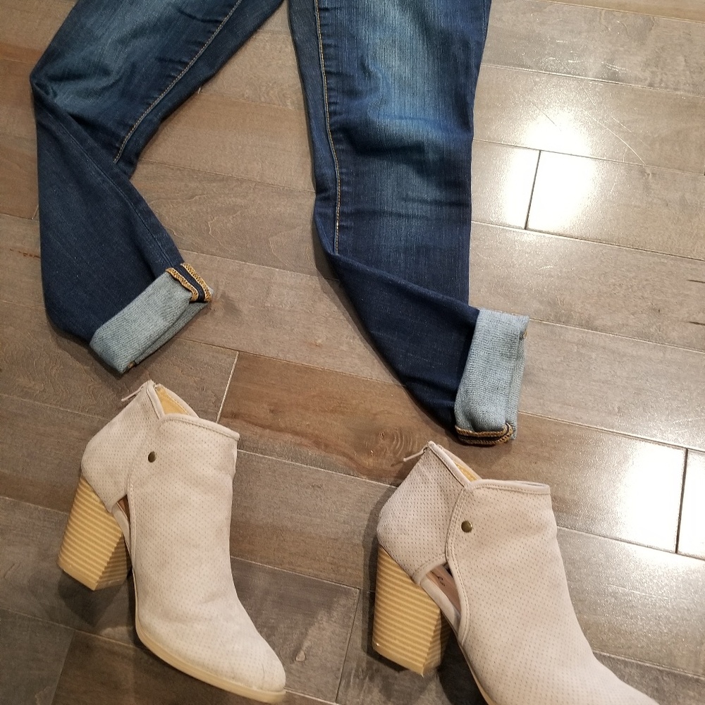 Qupid Booties - Picture 2 of 4